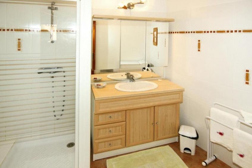 Morard - Bonnieux Appt 2. Etage - foto 7