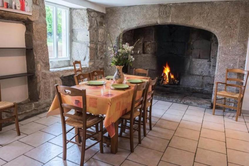 Gîte de France Le gîte gévaudan, 6/7 personnes au bacon 2 épis - foto 6
