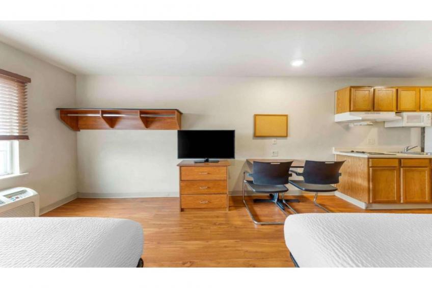 2 Full Beds | Smoking, Kitchen - foto 18