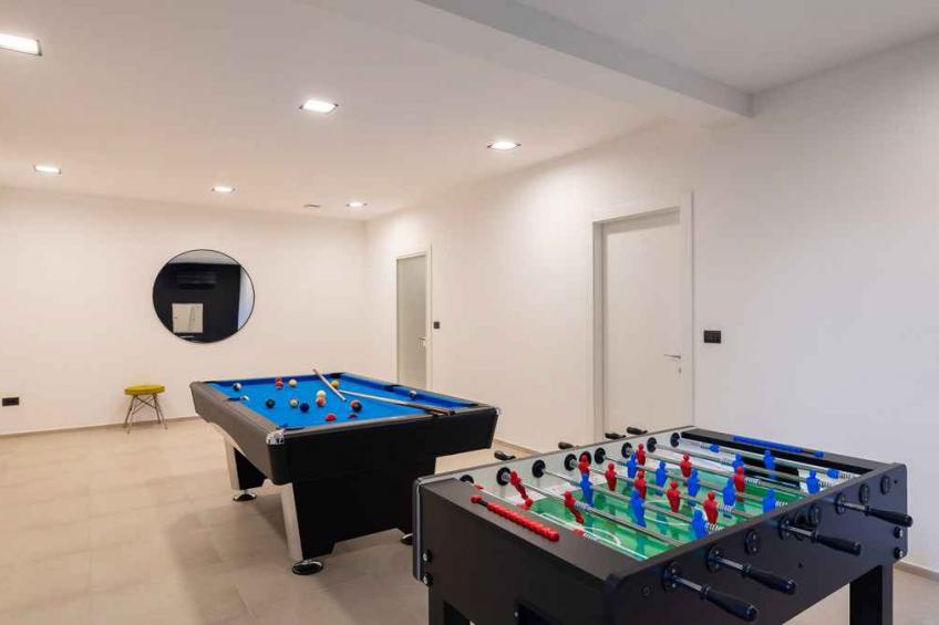 Villa mit Swimmingpool, Whirlpool und Sauna - BF-96KHV - foto 55