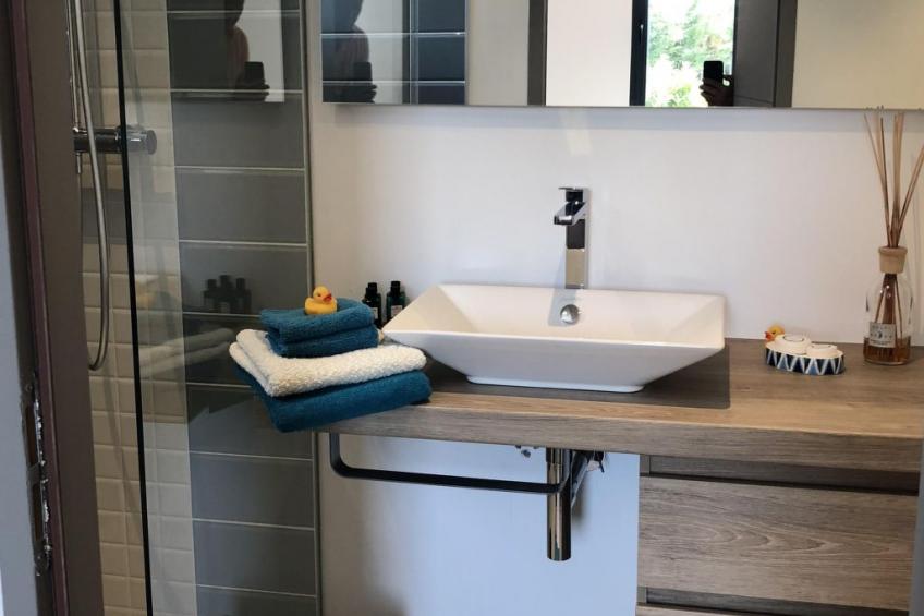 Ferienvilla mit Blick auf das Wasser - foto 16