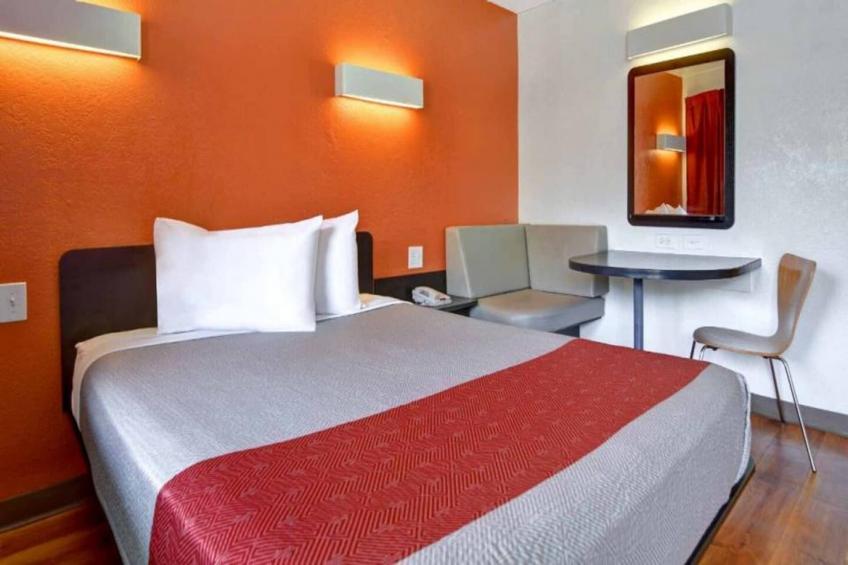 1 Queen Bed - foto 12