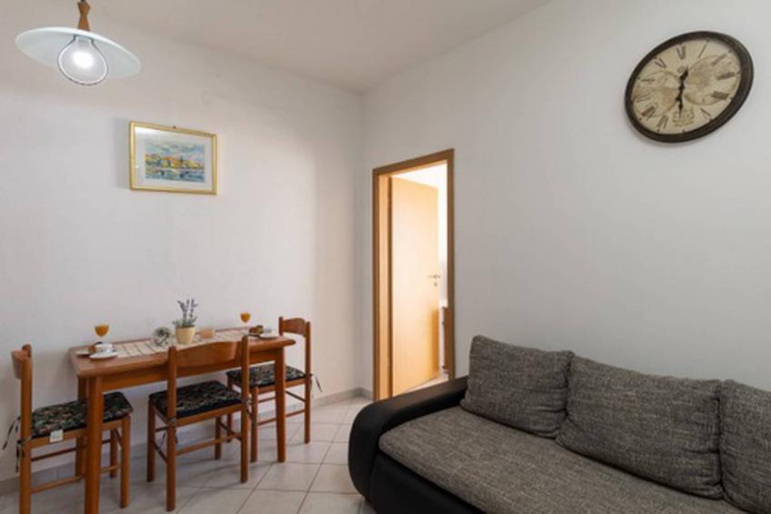 House Rašica - One Bedroom Apartment with Terrace and Sea view (2)