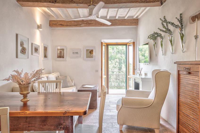 Charmante toskanische Wohnung mit Balkon und Blick.