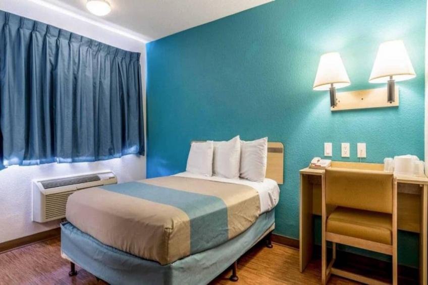 1 Full Bed  Mobility Access RI Shwr Nsmk - foto 10