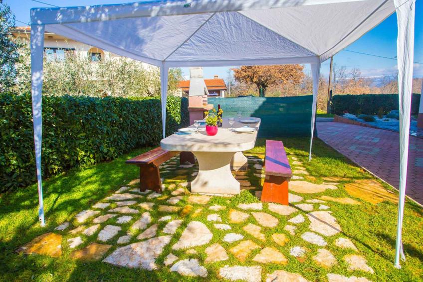 Vakantiewoning met tuin - BF-DVHX3 - foto 7