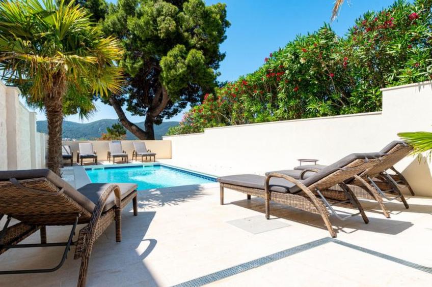 Suartini Viganj mit einem Pool - foto 51