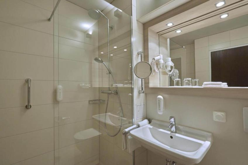 Sunday Hotel Bad Soden Deluxe Room - foto 11