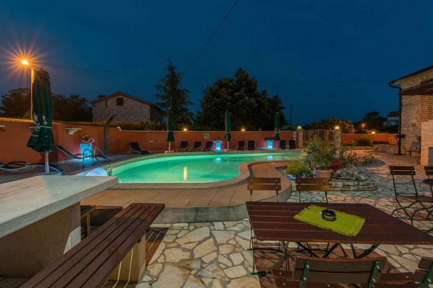 Ferienwohnung mit Terrasse und Pool - BF-ZZ4ZY - foto 17