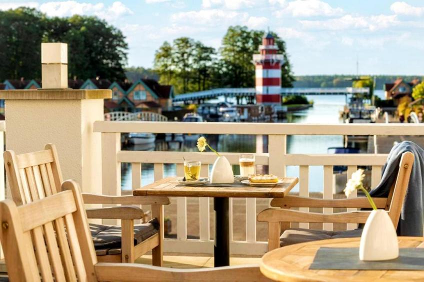 Hafendorf Superior Double Room with Lakeview Balcony - foto 16