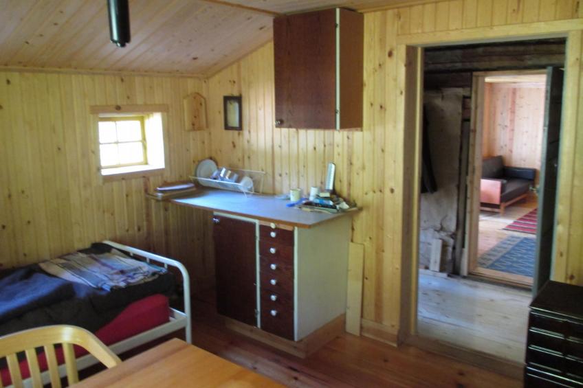 Einfache Holzhütte für das wahre Naturerlebnis am Stausee - foto 7
