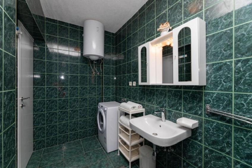 Villa Supetar Garden - Two Bedroom Apartment with Terrace - foto 15