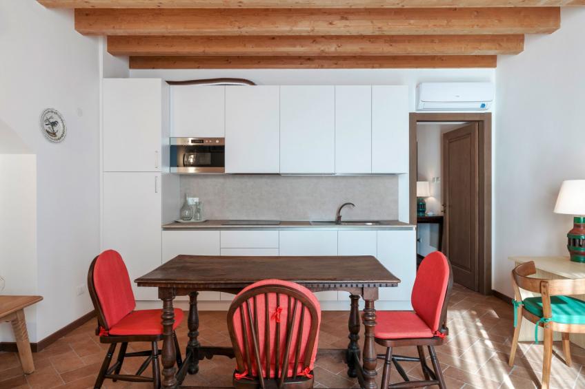 Zweizimmerwohnung mit Doppelbett und zwei Schlafsofas - foto 2