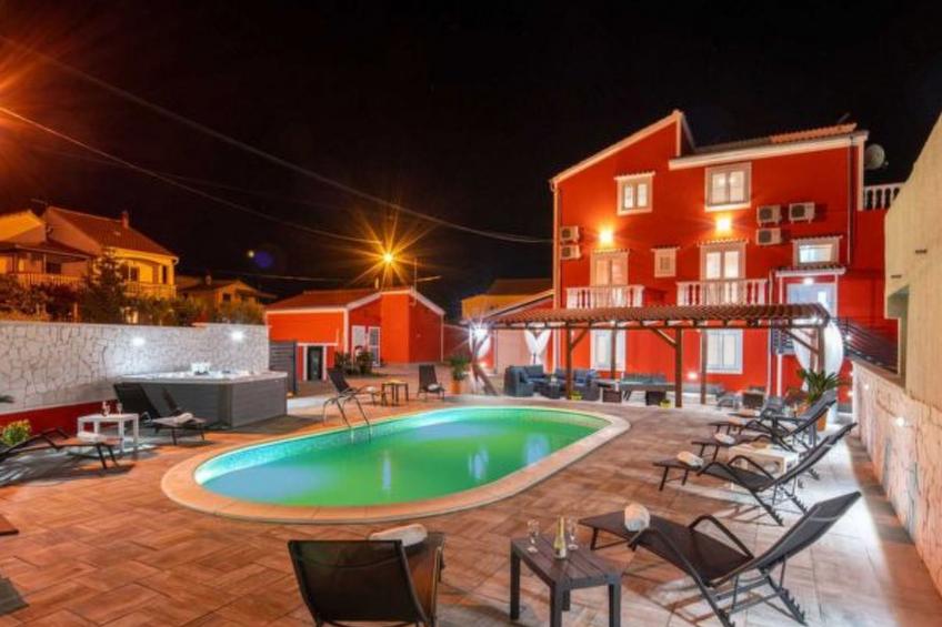 XXXL Villa Ancora with heated pool - foto 39