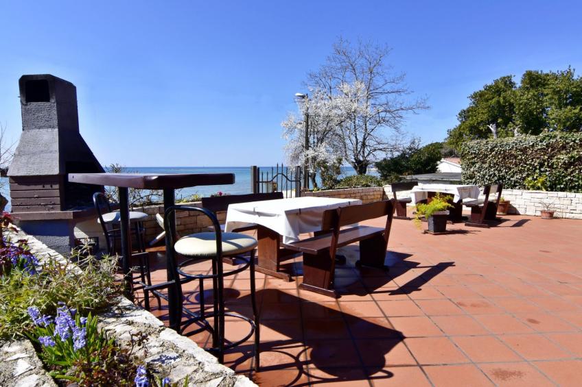 in Bašanija mit Schöner Terrasse - foto 14