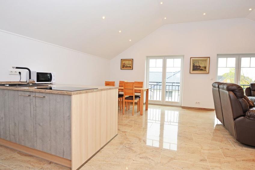 Merzijana Dachgeschoss in Stinteck - foto 7