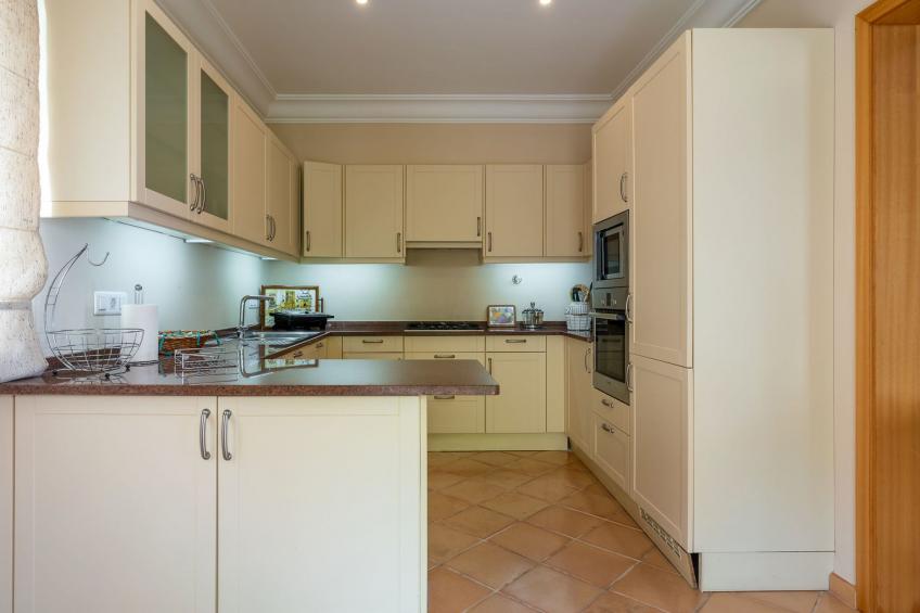 Elegante Ferienwohnung mit Gemeinschaftspool und Wellnessbereich - foto 11