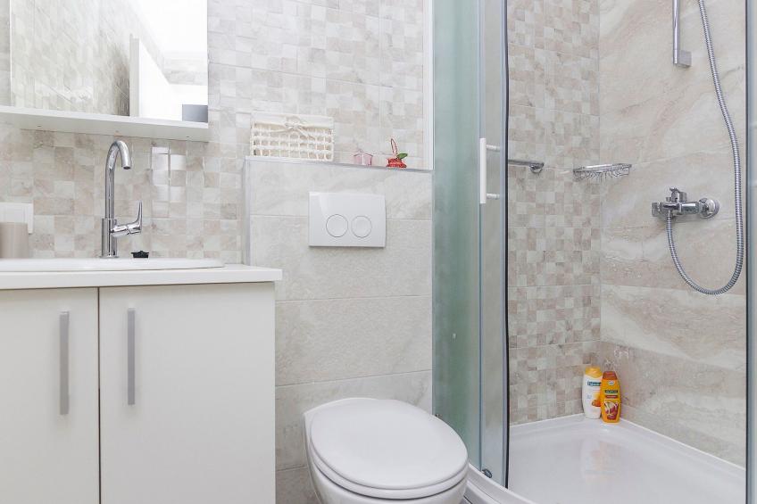 Schönes Steinhaus mit beheiztem Pool, Terrasse mit Meerblicl in ruhige Lage - foto 45