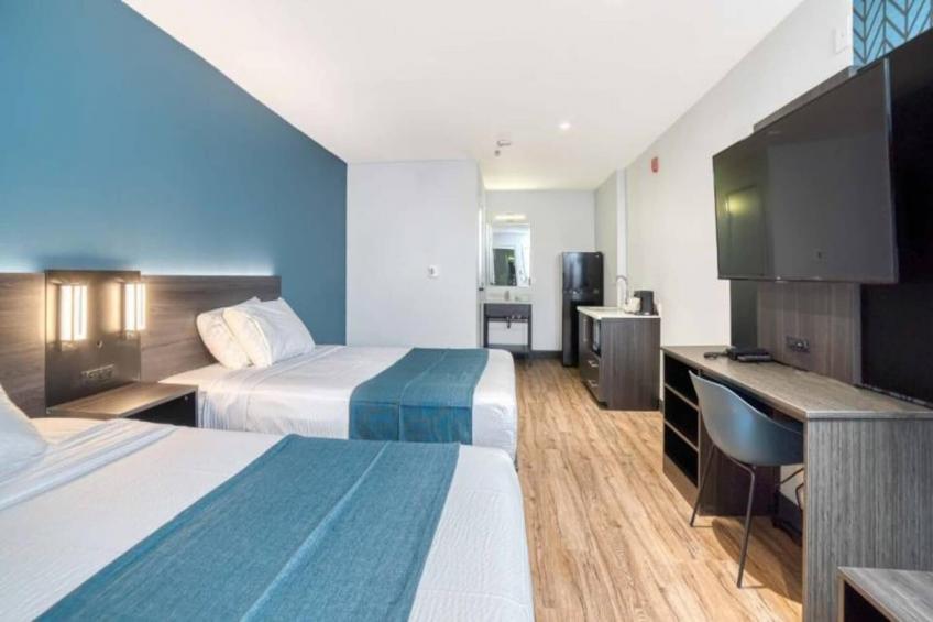 2 Full Beds  Non-Smoking Kitchen - foto 12