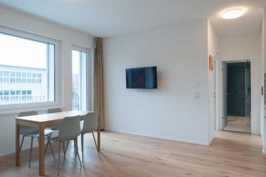 ZH Yellow 5 - Letzigrund HITrental Apartment - foto 2