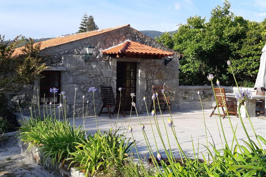 Kleines Ferienhaus mit Terrasse und Parkplatz - foto 25