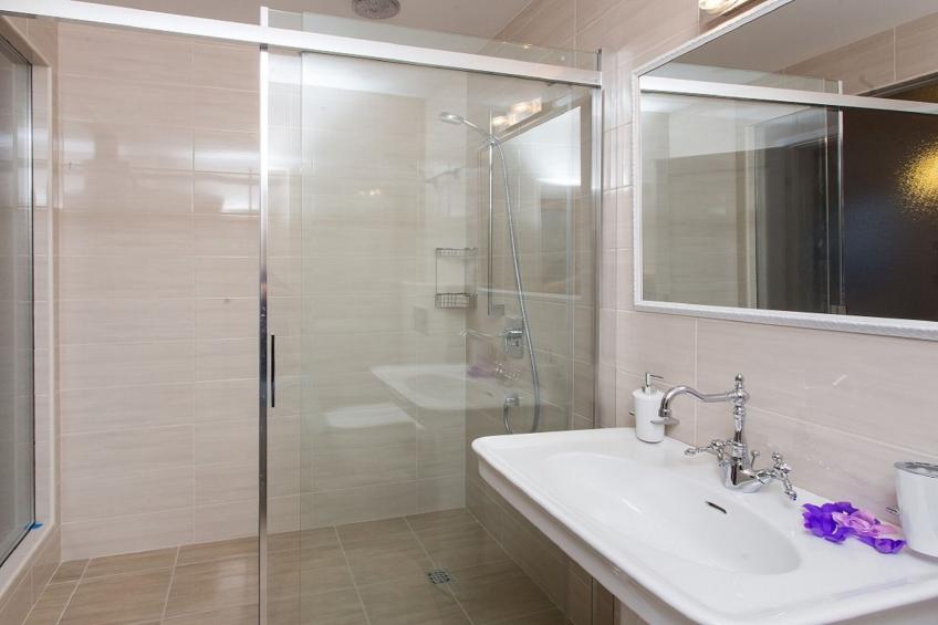 Villa Falcon Rook - Four-Bedroom Villa with Terrace and Swimming Pool - foto 33