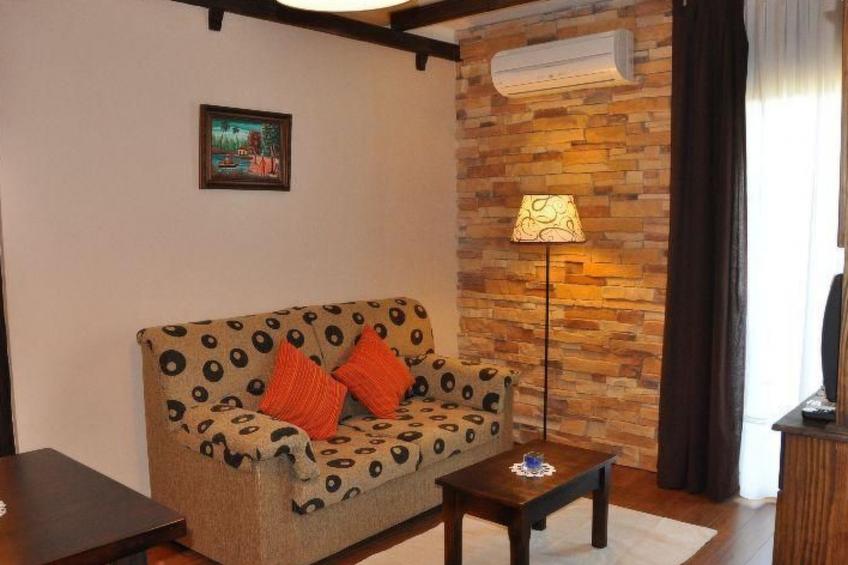 Wohnung in Sotoserrano mit Terrasse und Garten