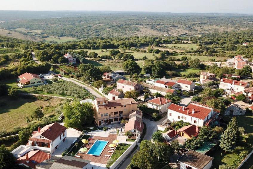 XXL-Ferienhaus "Cokuni" mit privatem Pool - foto 49