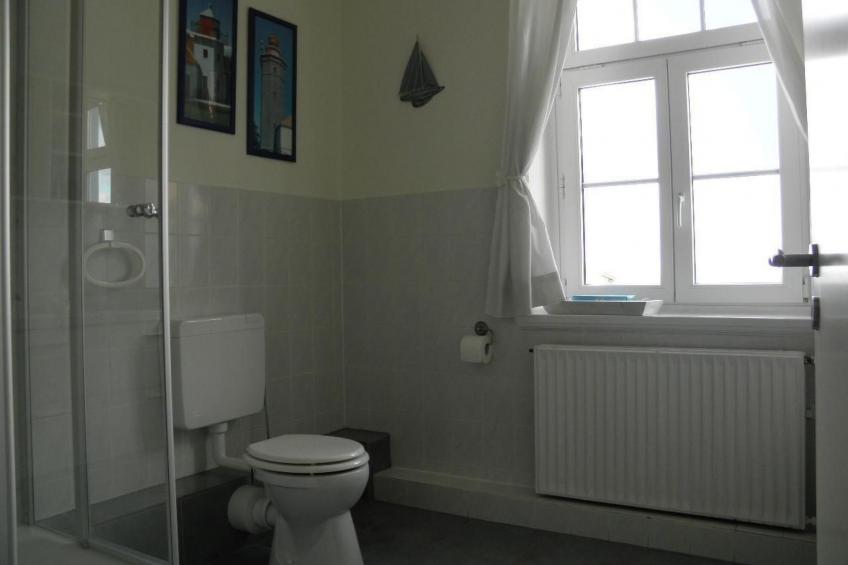 Freundlich eingerichtete Wohnung mit Meerblick - foto 9