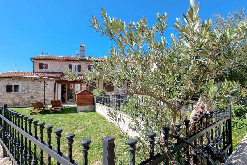 Vakantiehuis Reihenhaus mit Klimaanlage, Internet und Terrasse - VW-MFTZ