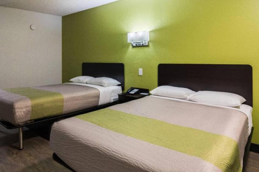 2 Full Beds  Micfridge - foto 19