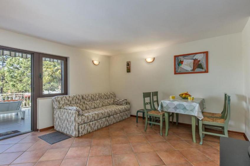 Apartment Villa Mirna - One Bedroom Apartment with Balcony and Garden View - foto 2