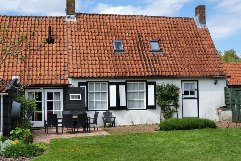 Charmantes Ferienhaus in Gapinge mit Großem Garten