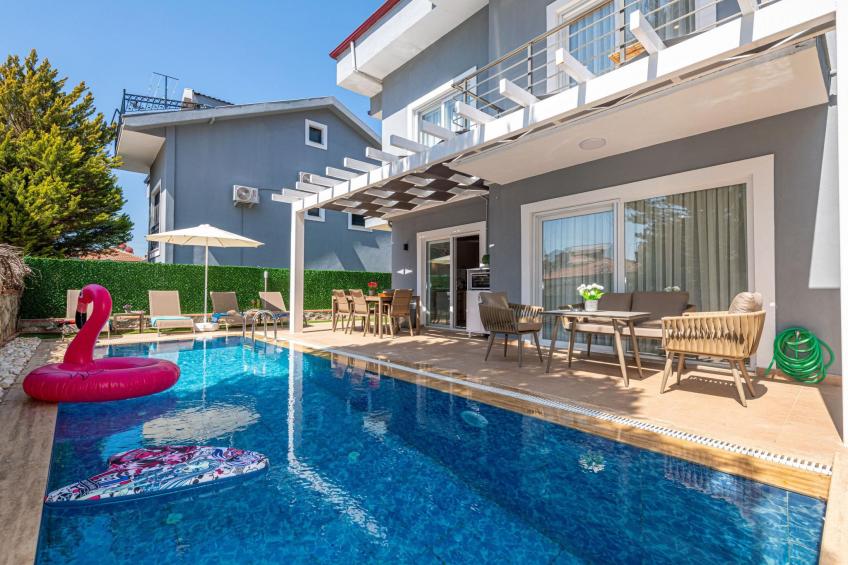 Große für Villa bis zu 9 Personen - foto 2