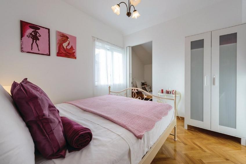 Three Bedroom Apartment with Pool - foto 11