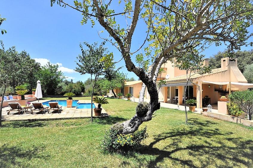 Villa con piscina y pista de tenis privada ideal para familias.  - WiFi Gratis - foto 4