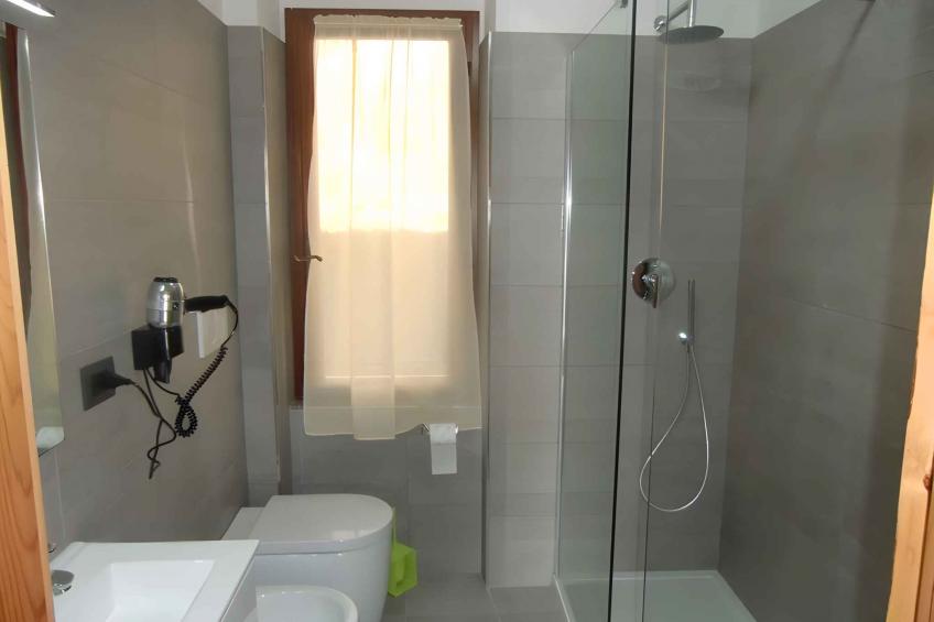 Vakantiewoning met solarium comune met meravigliosa vista lago - VW-G8T9R - foto 32