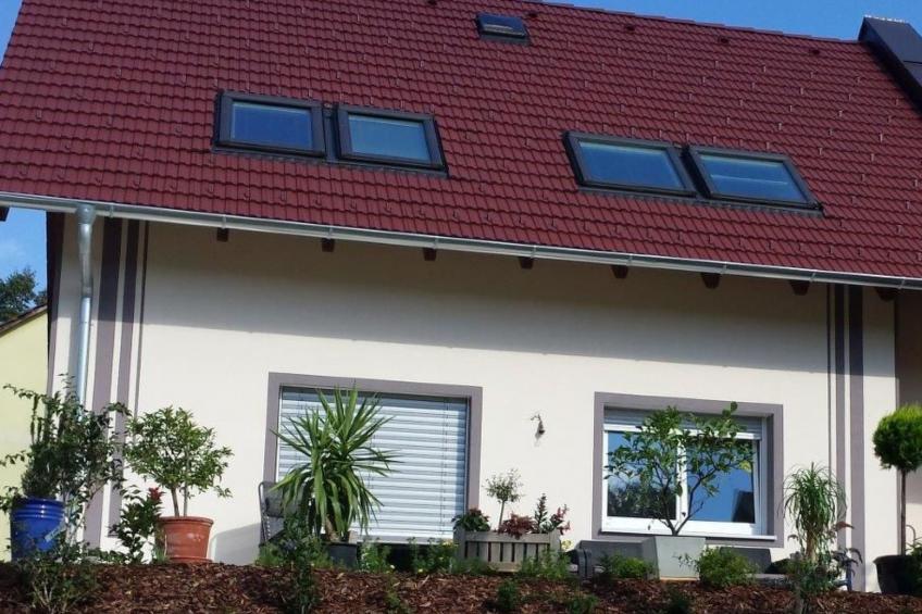 Komfortable Ferienwohnung in Stubenberg Am See mit Garten