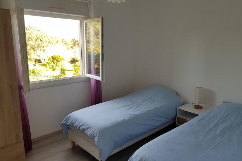 Ovu Wohnung mit beheiztem Pool und privatem Garten, 1 Minute vom Meer entfernt - foto 9