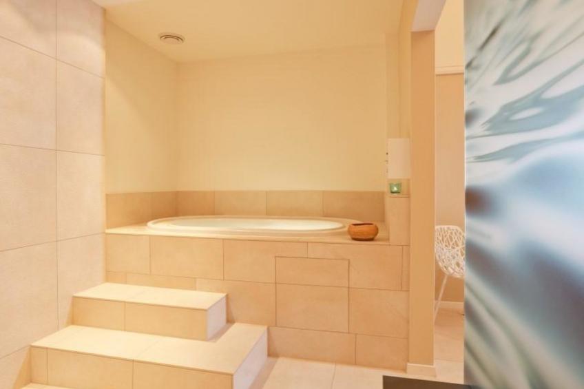 Ferienwohnung Hotel National Appartement/Fewo, Dusche oder Bad, WC - foto 10