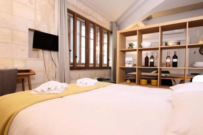 Superbe Appartement Typiquement Bordelais En Hypercentre Pour 4 Personnes - foto 7