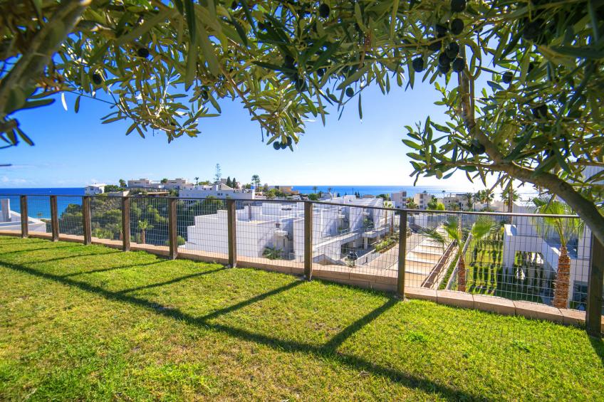 Bolnou Blue Sea - foto 28