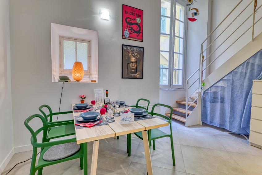 Two Levels Apt In Historical Building - foto 11