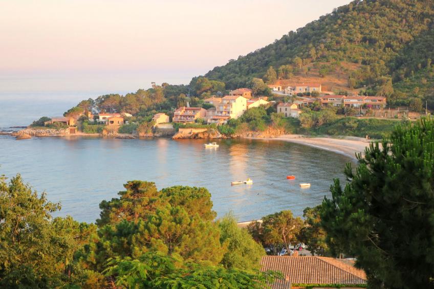 Unterkunft mit AC, Gemeinschaftspool, Nähe zum Meer - foto 4