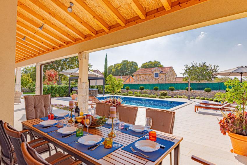 Villa Romansa mit Sauna und Whirlpool in Siritovci - foto 10