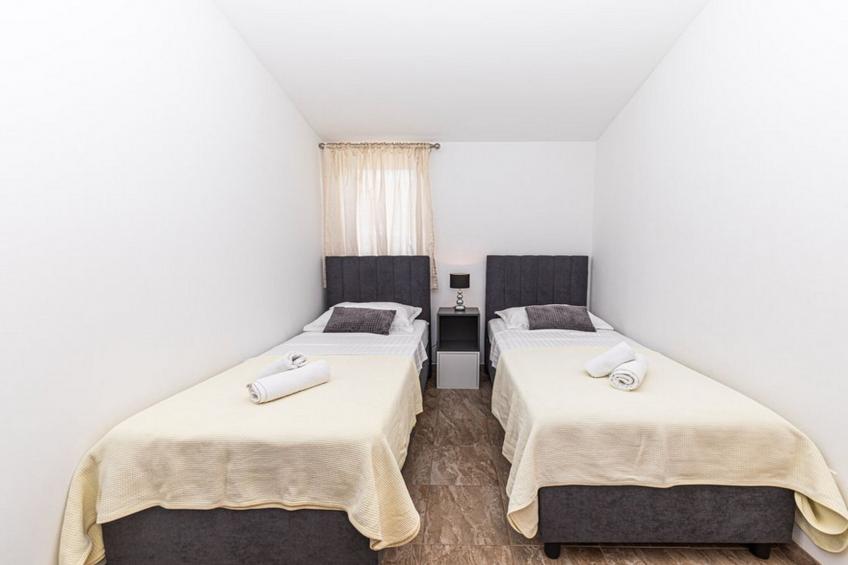 Exquisite Spacious Villa Bufaline with Pool and Gym - Eight Bedroom Villa with Pool and Gym - foto 17