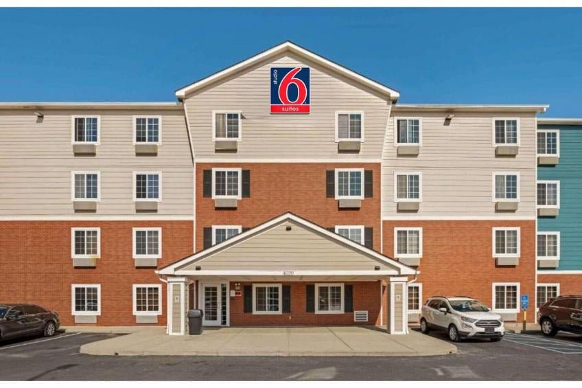 2 Full Beds | Non-Smoking, Kitchen