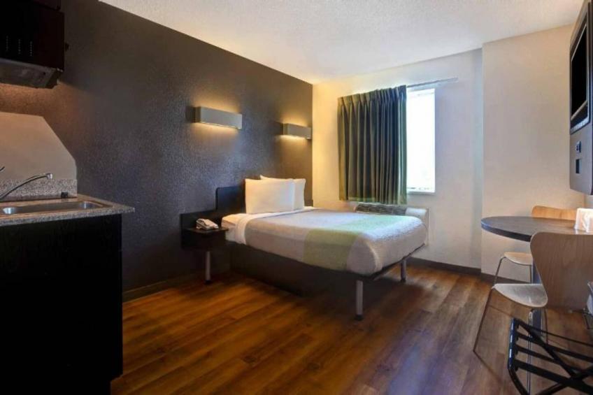 1 Queen Bed - foto 11