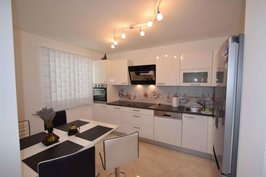 Vakantiewoning Two bedroom apartment with terrace - VW-25YY - foto 6