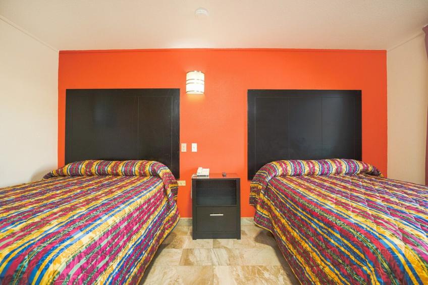 2 Queen Beds with Kitchenette - foto 14